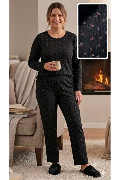 sleeproom Plus Size Seasonal Black Floral Pattern Pointiel Patterned Pajama Set