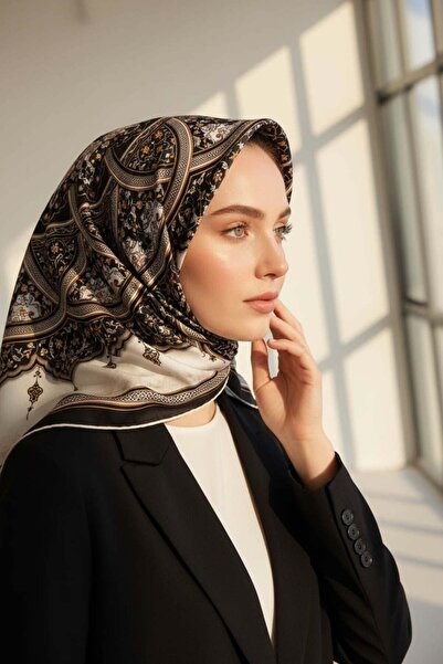 Vissona %100 Twill İpek Şal Desenli Siyah - Krem Renkli 90x90 Eşarp Dikim Şek...