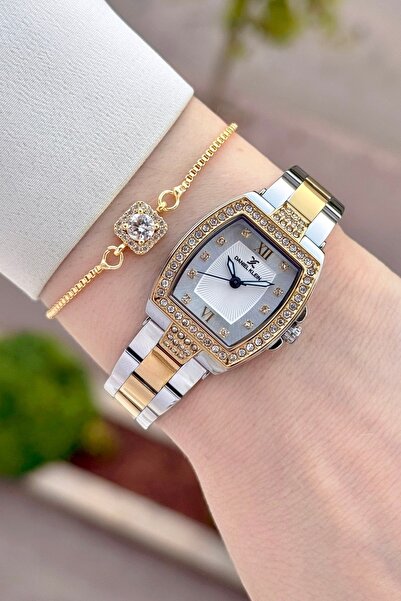 Daniel Klein Gold Metallic Color Women's Wrist Watch