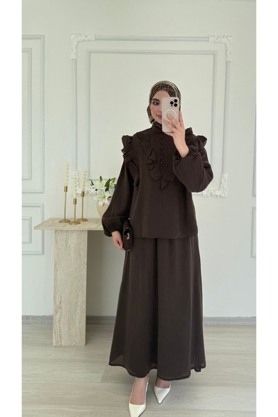 salisburys طقم نسائي أنيق من مولي نيلي مع تنورة من الفوال
