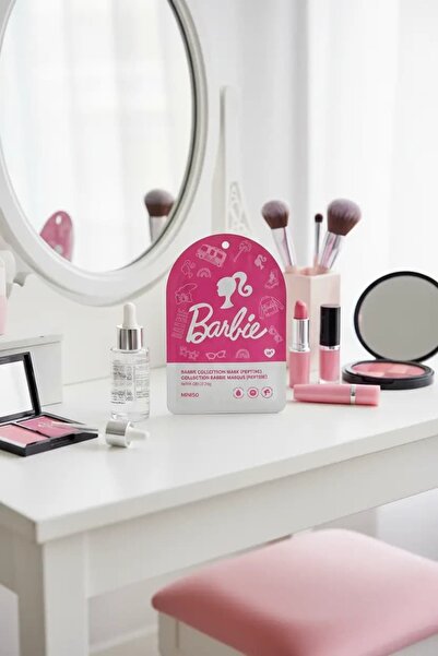 Miniso Barbie Lisanslı Kolajen İçerikli Kağıt Yüz Maskesi