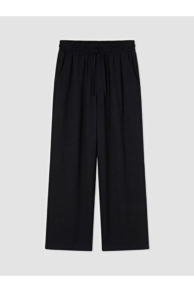 LC Waikiki New Season from Güli̇s Gi̇yi̇m: Black Wide-Leg Women's Trousers wi...