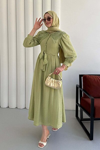 Modaensarbutik Bebe Yaka Organze Nakışlı Yarım Düğmeli Tesettür Elbise-YEŞİL
