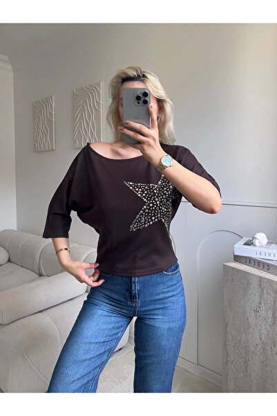 Zora Butik Yıldız Detay Kayık Yaka Bluz - KAHVE