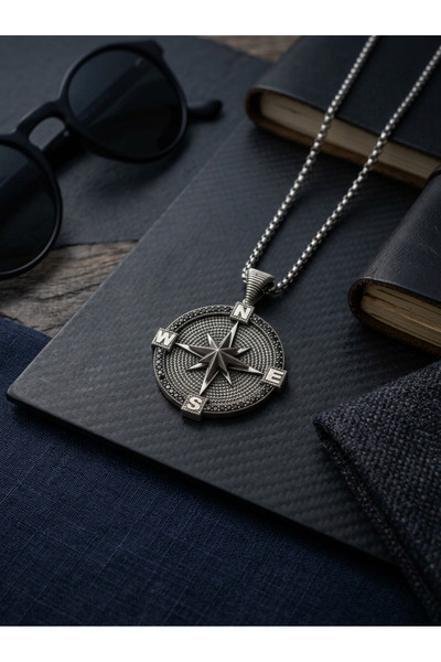 Velcari Antique Silver Color Men's Necklace with Compass Figure