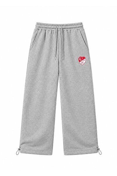 zaee Pantaloni de trening largi, cu broderie cu stema Turciei, cu talie ajust...
