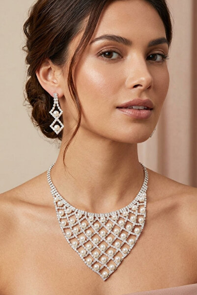 PETEK AKSESUAR Pearl and Stone Evening Dress Necklace Earring Set