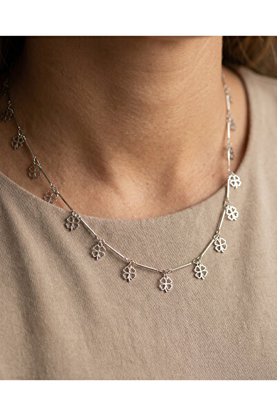 PURE BERRY 4 Leaf Clover Necklace Steel Does Not Rust