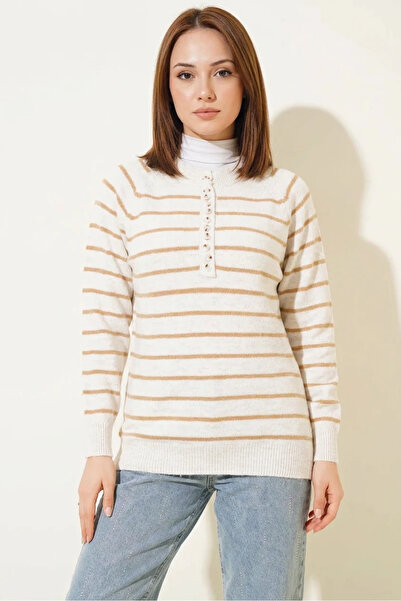 buğrahayalin Women's Buttoned Collar Striped Biscuit Sweater
