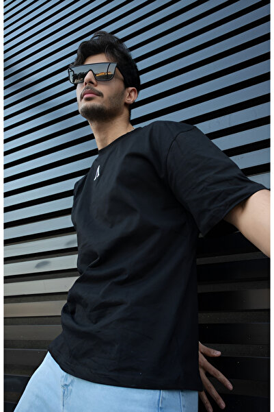 ANARCHI • تيشيرت In god we trust