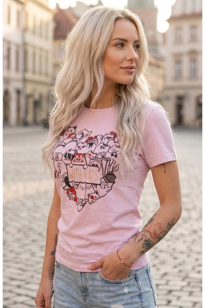 ILG Pink T-Shirt with Cat Heart Graphic – "With Cats" Cotton Tee