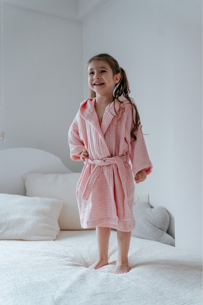 Mia Mina Home Baby 4 Layer Muslin Hooded Pink Children's Bathrobe