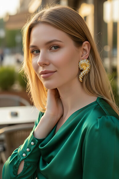 LYRA Bags & Accessories Seahorse Figured Zircon Stone Stylish Big Earrings