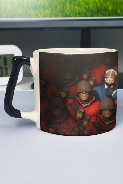 ZipZap كوب سيراميك فاخر مطبوع عليه Team Fortress (قطعة واحدة) بمقبض أسود خاص ...