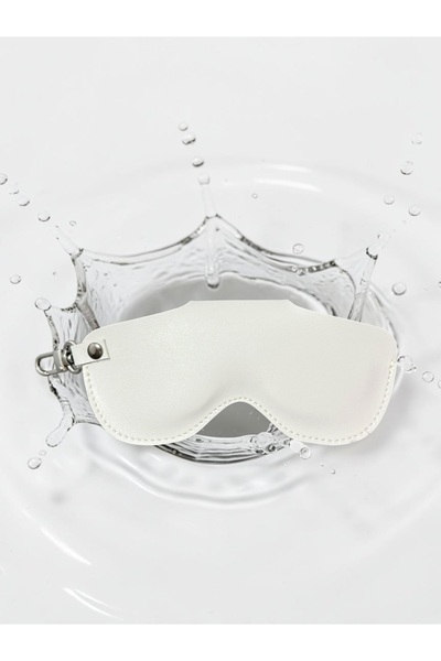 NZCLUB Leather Dust-Proof Eyeglass Case Glasses Container with Hook Detail Mi...