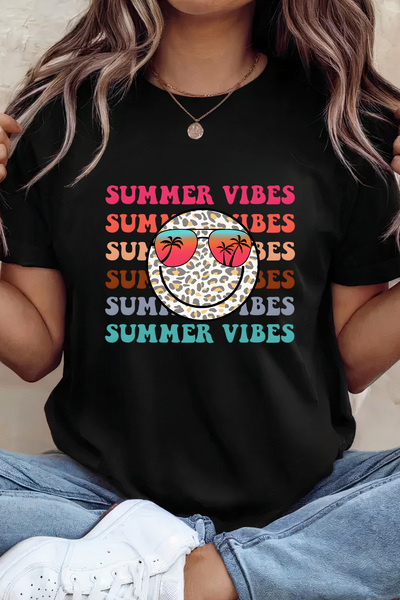 Sarah's Boutique Women's T-shirt – 100% cotton – Smiley Vibes