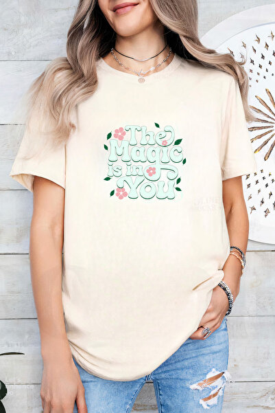 Sarah's Boutique Women's T-shirt – 100% cotton – Magic Within