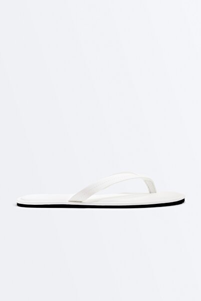 Oysho Minimalist düz sandalet