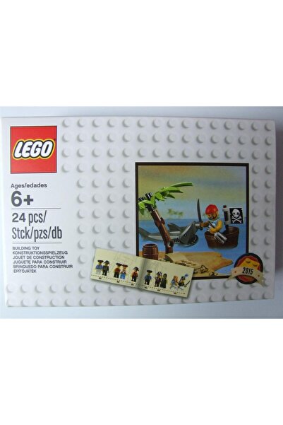 LEGO 5003082 Pirate Minifigure Retro set 2015