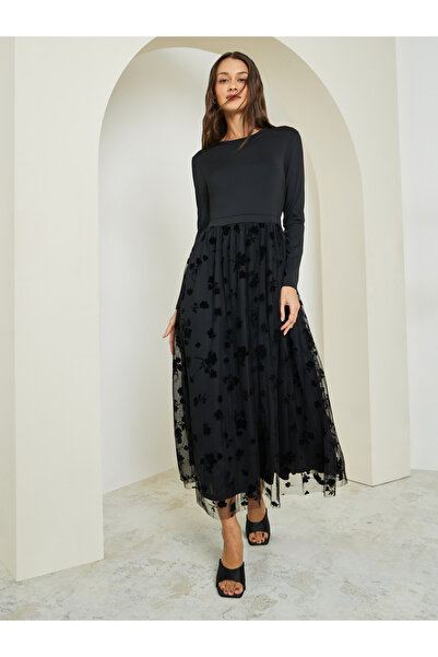 Styli Black Flocked Mesh A-Line Maxi Dress