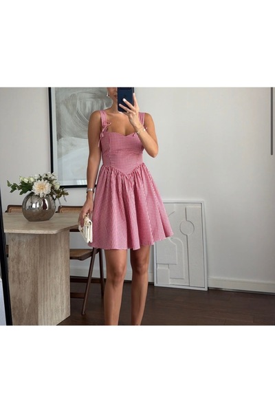 Butik Arkası Bağlamalı Pötikare Elbise