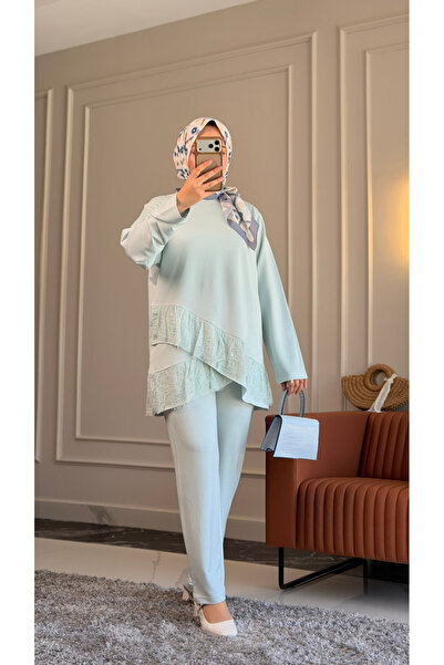 Suede Style 6527 - طقم نسائي كاجوال أنيق ومريح بتصميم متقاطع من قماش فورتكس