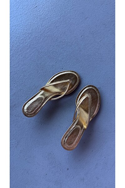Eataly Shoes Arel Gold Wrinkled Leather Flip Flops with Heels