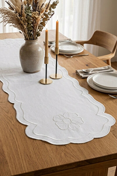 SUFFRA Çiçek Desenli Nakışlı Krem Rengi Runner (38x111 cm)