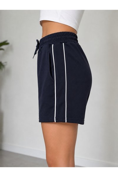 just wear zt Side Stripe Pocketed Sweat Shorts Elastic Waist Drawstring Relaxed Fit Casual Sports Shorts