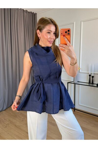 Haticepalas Collar Detailed Bell Blouse