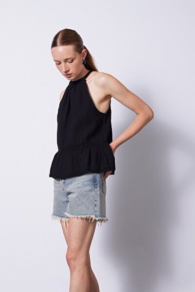 Nisan Lace-Detail Muslin Top