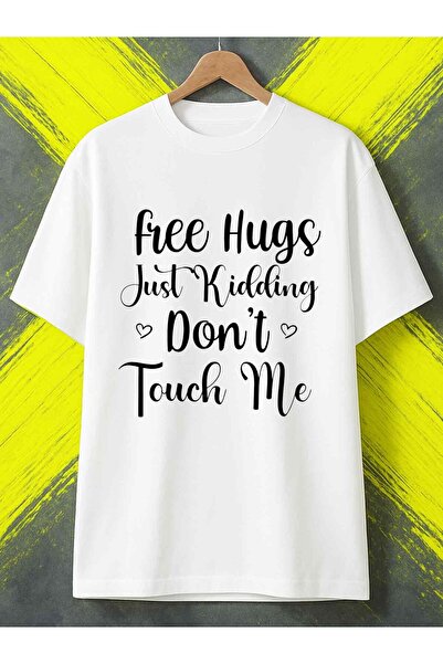 2mcup تي شيرت رجالي بطباعة "Free Hugs Just Kidding Don't Touch Me" - قميص أبي...