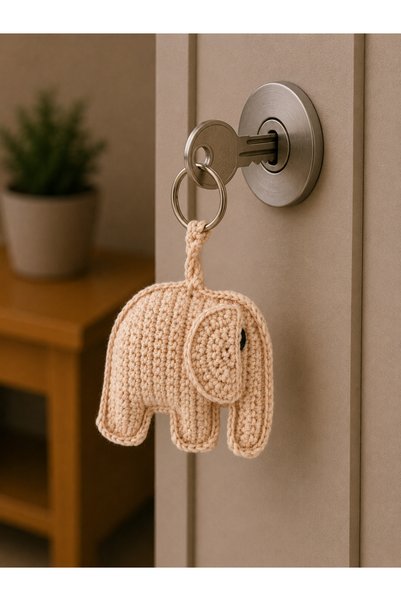 FLY LIFE Hand-Knitted Amigurumi Keychain / Bag Charm