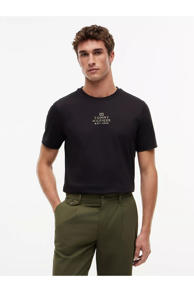 Tommy Hilfiger Erkek Normal Kalıp Yuvarlak Yakalı Logo Baskılı Pamuklu Kısa K...