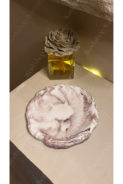 Workshop Warmth Gab Stoneaura Decorative Plate |   Organic Form Minimal Design