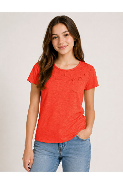 Evendi Tricou, Rosu
