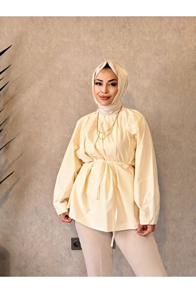 ALANURMODA 3464 قميص بتفاصيل كشكشة على ياقة القميص باللون البيج