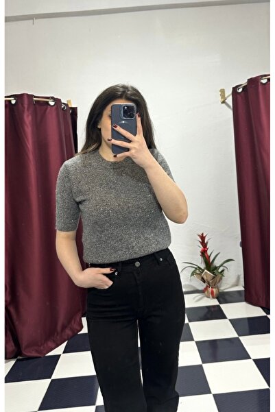 Detaylı Yumuşak Dokulu Triko Bluz