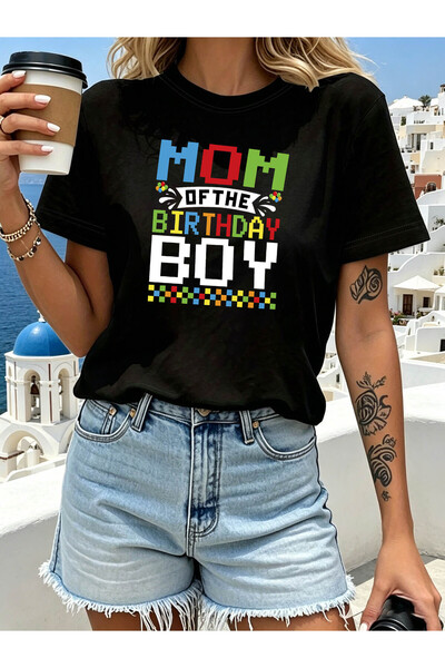799 تي شيرت نسائي بطبعة "MOM OF THE BIRTHDAY" - قميص قصير الأكمام برقبة دائري...