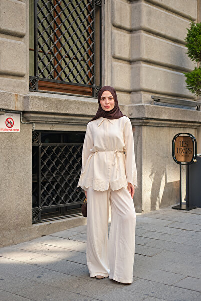 LOCCO Women's Floral Embroidered Hidden Button Detail Shirt Linen Suit Cream