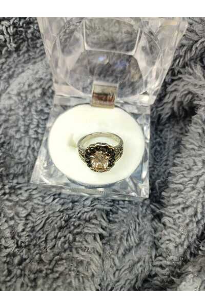 QF Shining Stone Stylish Design Ring