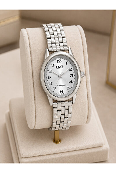 Q&Q Elegant Women's Wristwatch with a Stylish Minimalist Design and Gift Box