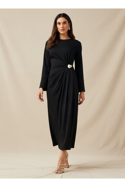 FAV CINCHED BUKEL DTEAIL DRESS