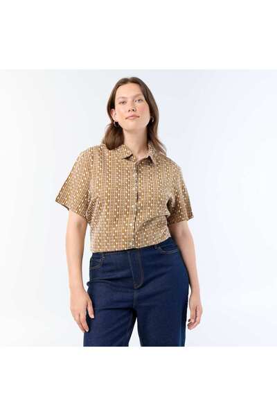 KIABI Short-sleeved shirt with embroidered design BROWN