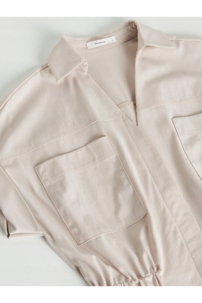 NO BRAND Salopetă bej cu mâneci scurte, pantaloni, guler, buzunare, M