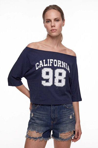 cemo Kayık Yaka Baskılı Oversize Crop Tişört
