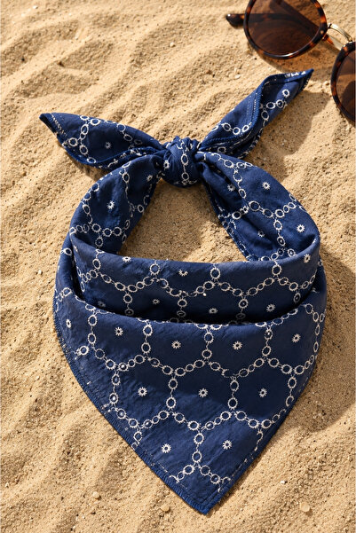 Store Lacivert Beyaz Desenli Bandana Fular Fisto Kumaştan