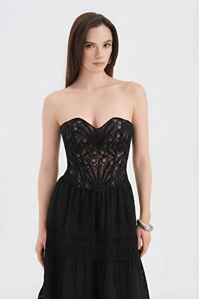 tw3 Women's Embroidered Fabric Detailed Lace-Up Design Corset
