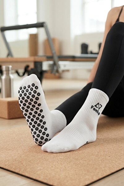 İncim Beyaz Kaydırmaz Silikon Tabanlı Futbol Unisex Çorap Dikişsiz Kauçuk Havlu Taban Pilates Yoga Çorabı