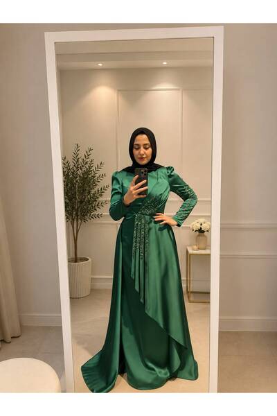 modahira Moda Hira Taşlı Pelerinli Tesettür Abiye Önden Fırfır Detaylı Kollar...